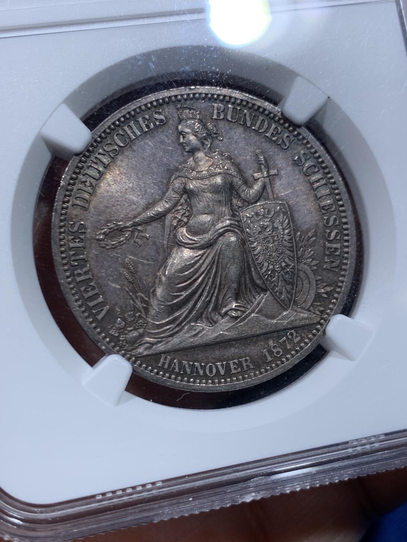 《竞宝斋》第446场 周日，周一，2场连拍 （全场包邮） NGC MS63 德国1872年汉诺威射击节女神泰勒章型银币 状态难得