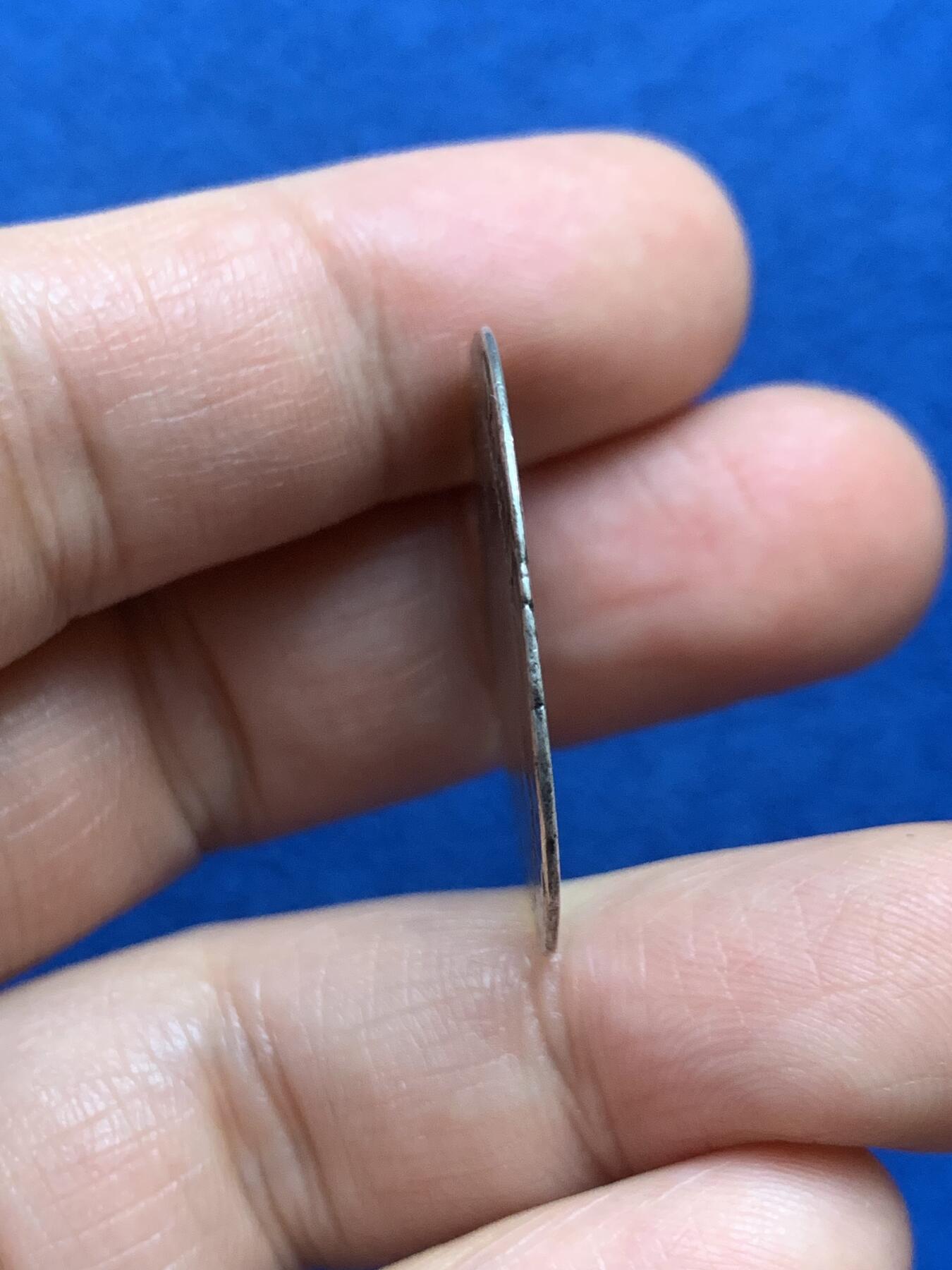 《竞宝斋》第446场 周日，周一，2场连拍 （全场包邮） 打制币一枚 细节见图 重约5.45克 直径约30mm