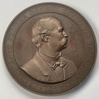 掌中浮雕-藏着的欧洲第045场 - 1877年奥地利 卡杰坦·冯·费尔德（Caietanus Felder）男爵再次当选维也纳市长纪念章，奥地利章牌艺术大师安东·沙夫（A.Scharff）设计作品，64mm，送合适的亚克力盒子