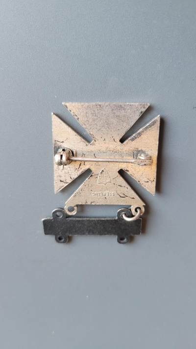 嘉宝良覃世界勋赏第18期拍卖 美国二战银制射击技能等级章