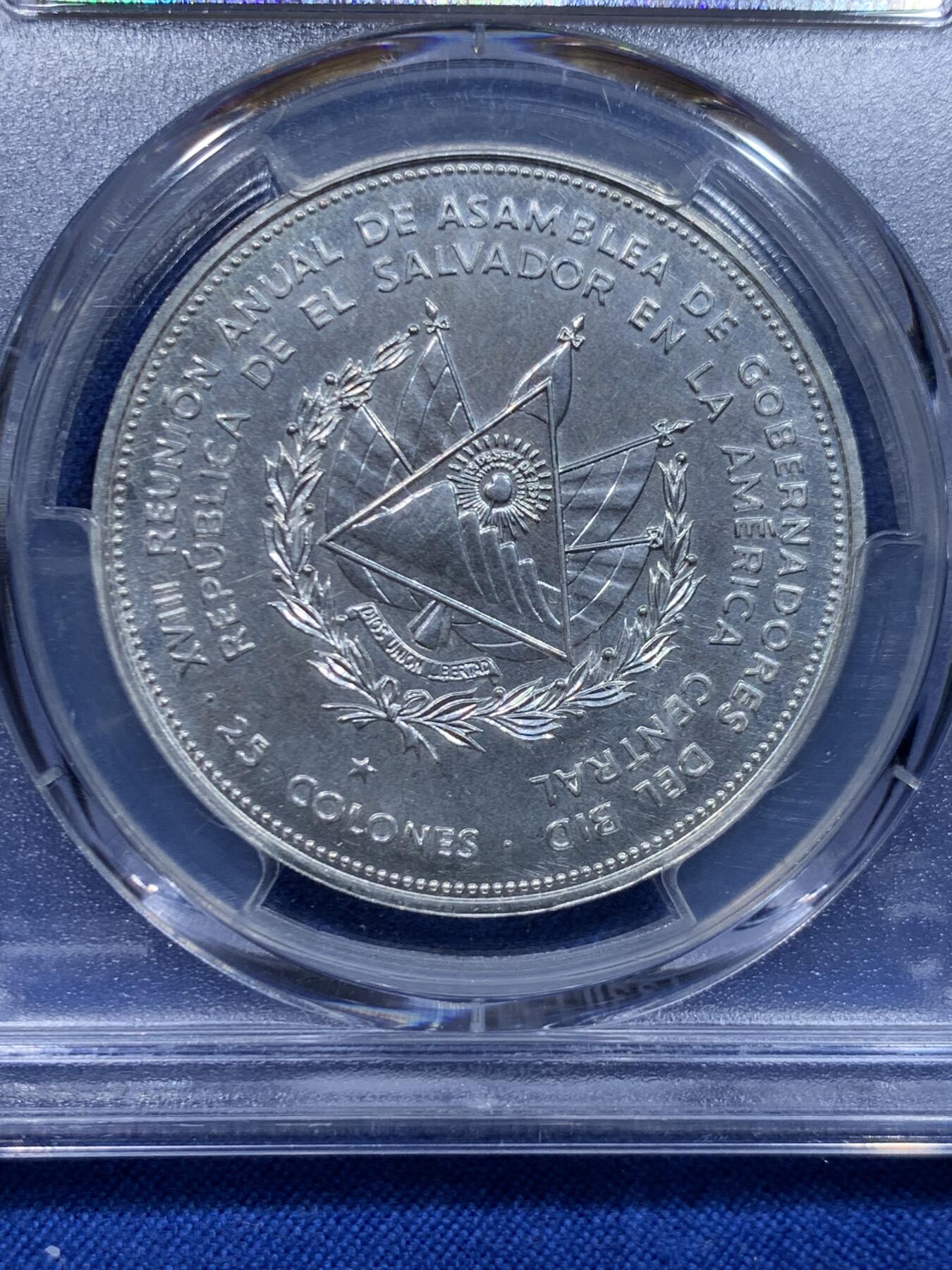 《竞宝斋》第446场 周日，周一，2场连拍 （全场包邮） PCGS MS66 萨尔瓦多1977年第18届IADB理事大会25科隆银币，900银，25克，发行量2000，美洲太阳脸，稀少品种。