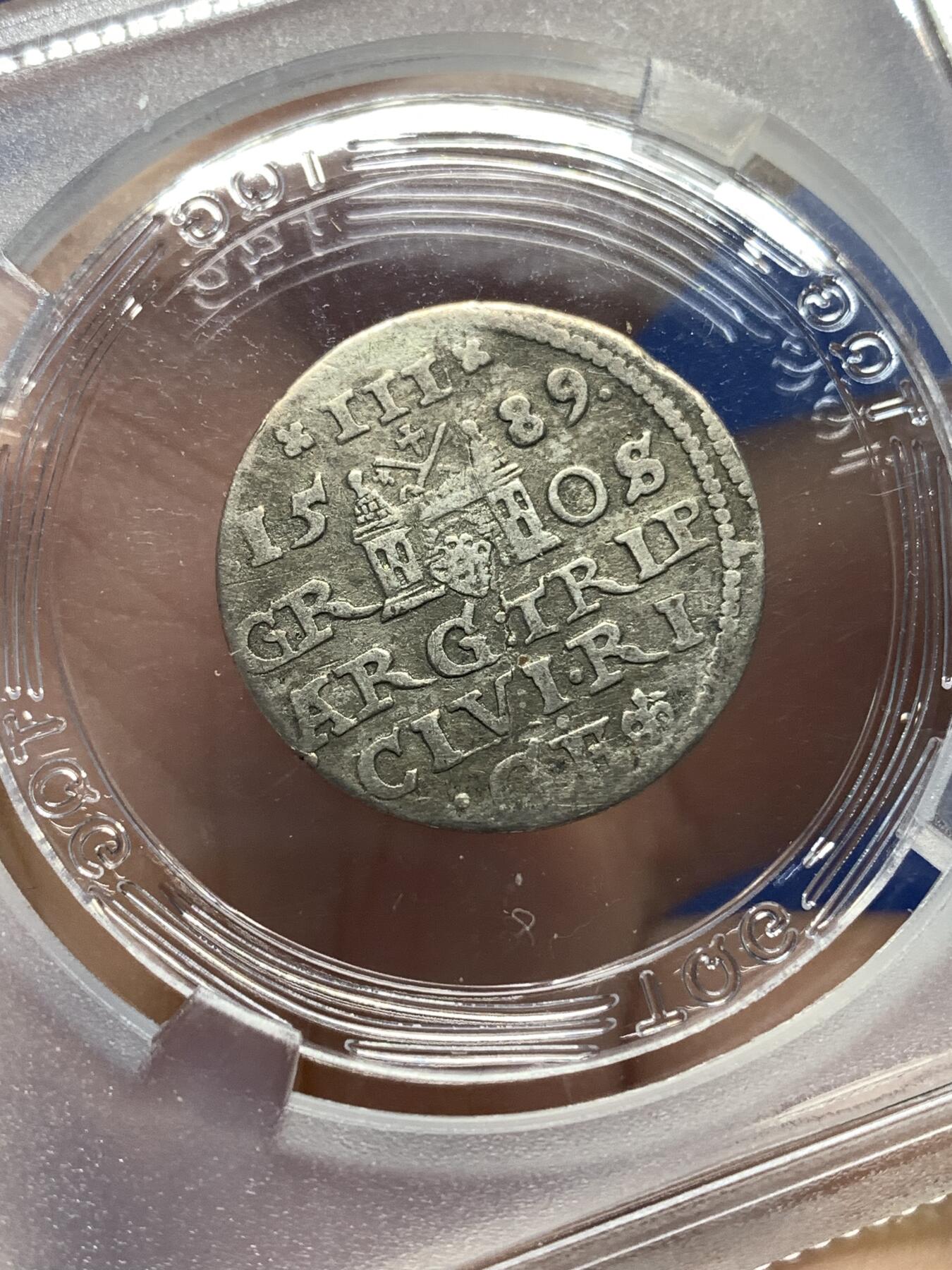 《竞宝斋》第446场 周日，周一，2场连拍 （全场包邮） TQG VF30 波兰立陶宛联邦 1589年 3格罗申 银币 西吉斯蒙德三世在位时期发行 打制良好 细节尚可 少见品种