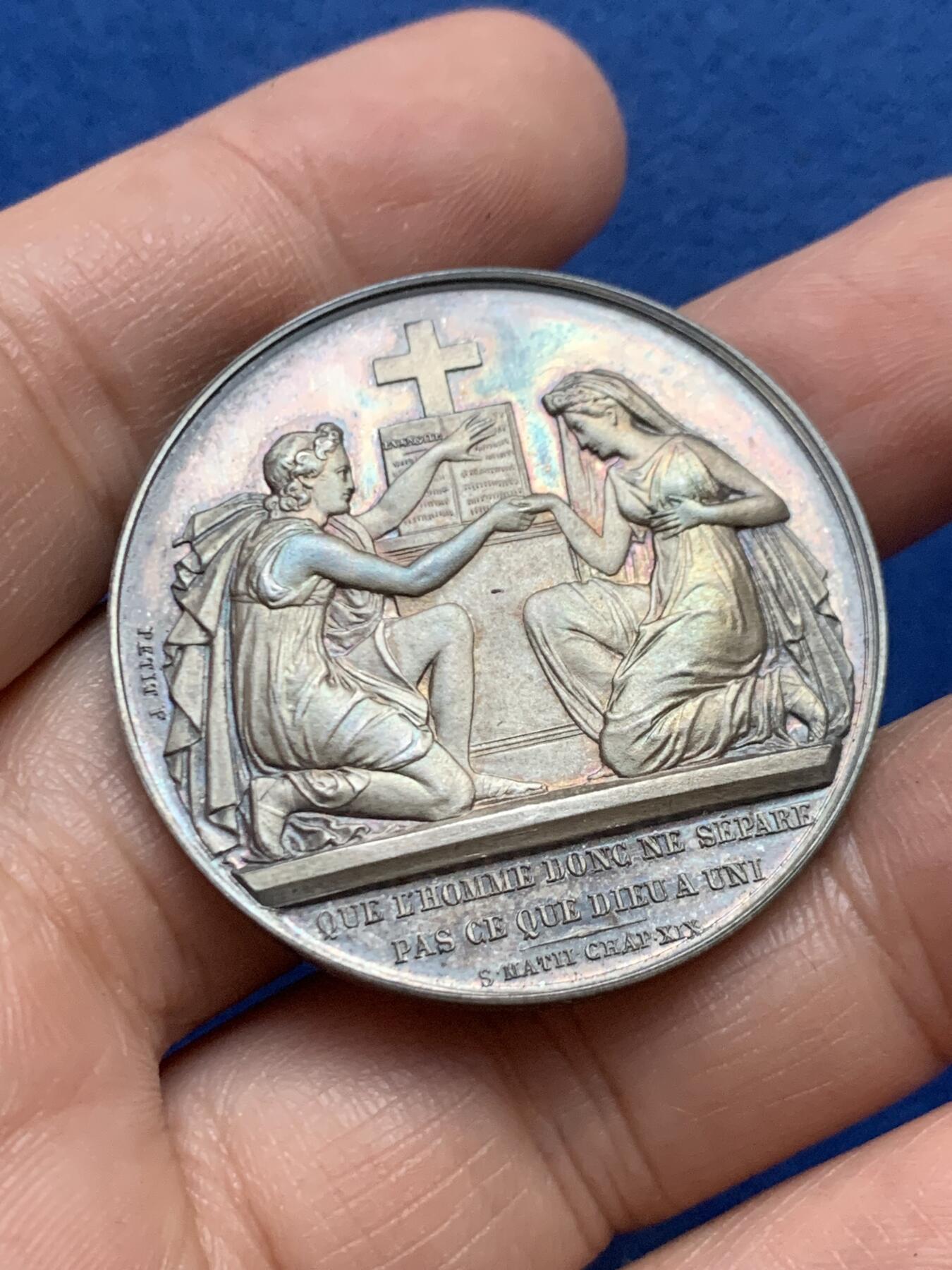 《竞宝斋》第446场 周日，周一，2场连拍 （全场包邮） 法国1875年婚礼银章 蜜蜂银标 24.35克 39.1mm 带盒