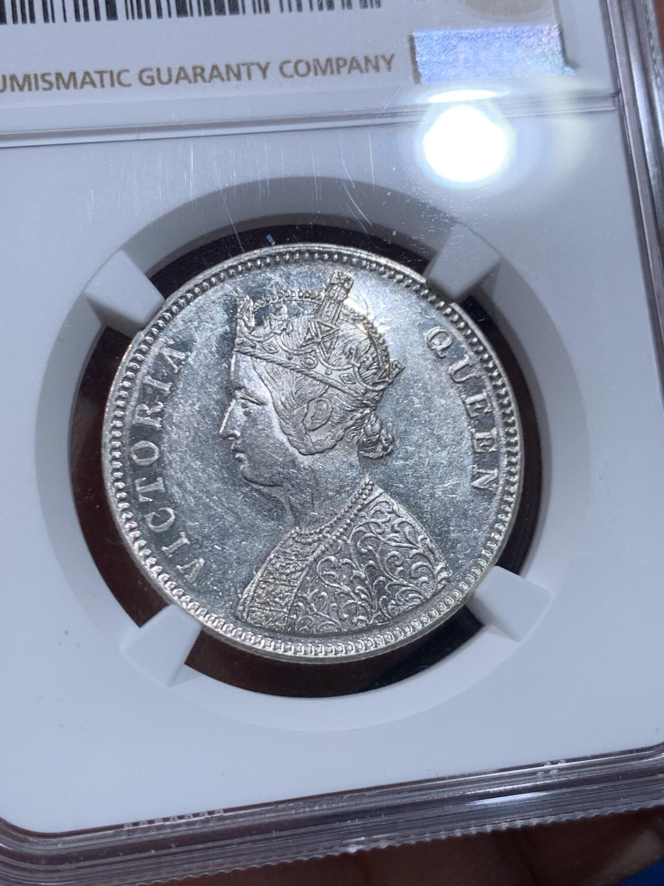 《竞宝斋》第446场 周日，周一，2场连拍 （全场包邮） NGC MS62 英属印度 1862年 维多利亚 1卢比 银币