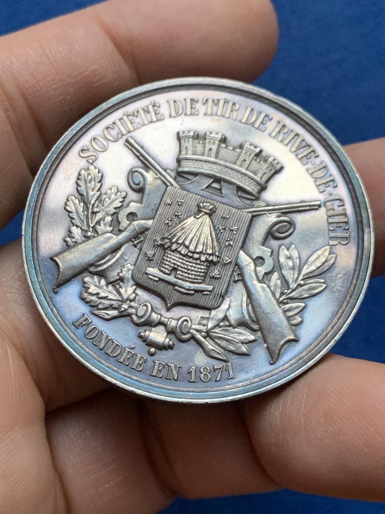 《竞宝斋》第446场 周日，周一，2场连拍 （全场包邮） 法国里沃德日耶射击协会银章 35.9克 42.3mm 丰饶角银标 好品 带盒