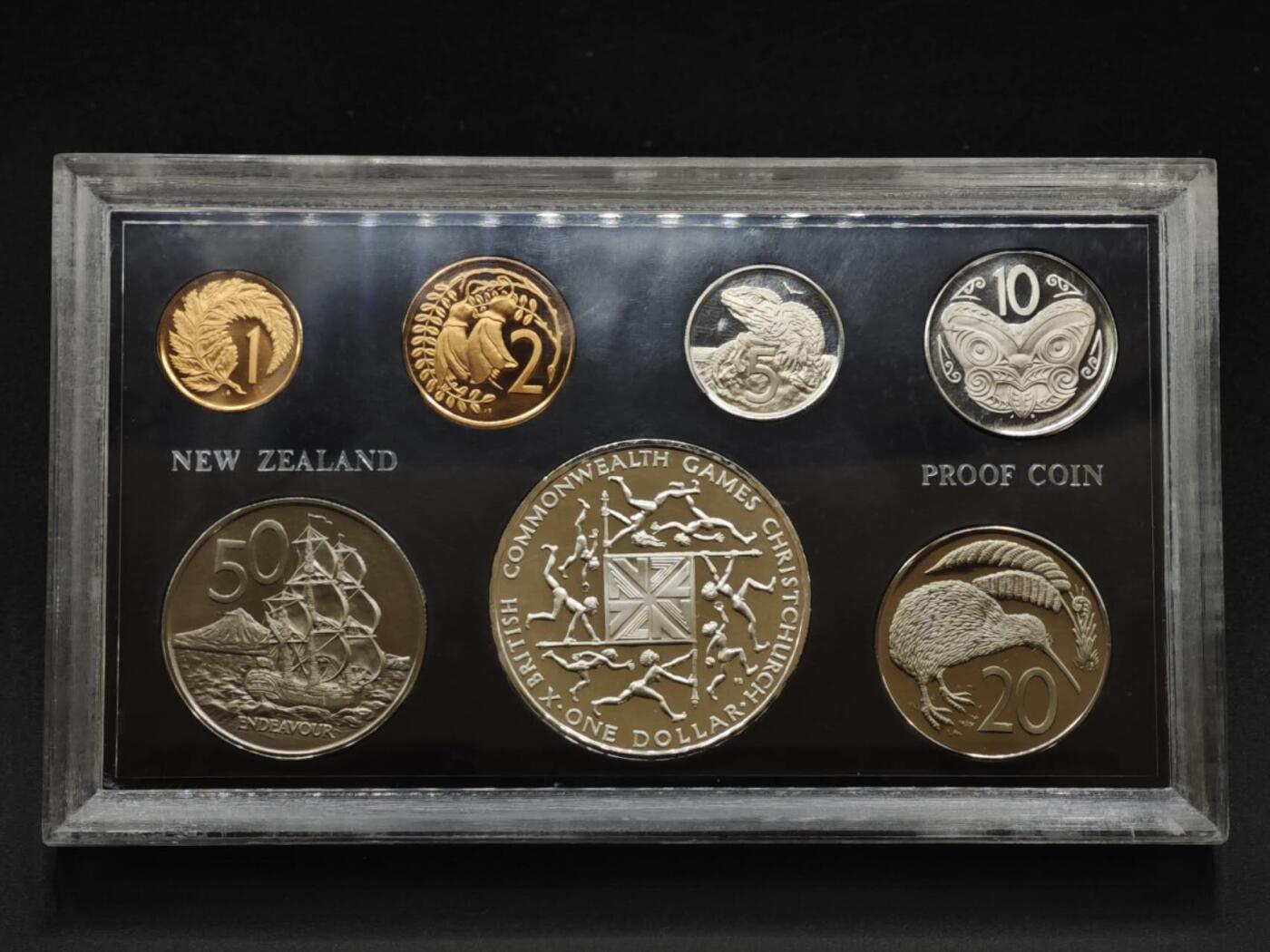 【淘币小摊】实时拍第八百二十二拍   银币套币场   满百包邮可预留二周 每周一统一发货   新西兰1974年精制套币含1元银币925银重27.2克925银银价333