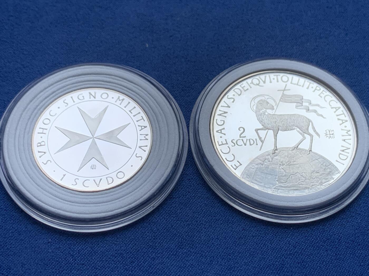 《竞宝斋》第446场 周日，周一，2场连拍 （全场包邮） 两枚一组 1972年马耳他骑士团（医院骑士团）精制银币 1斯库多（12克 30mm）+2斯库多（24克 39mm）986银