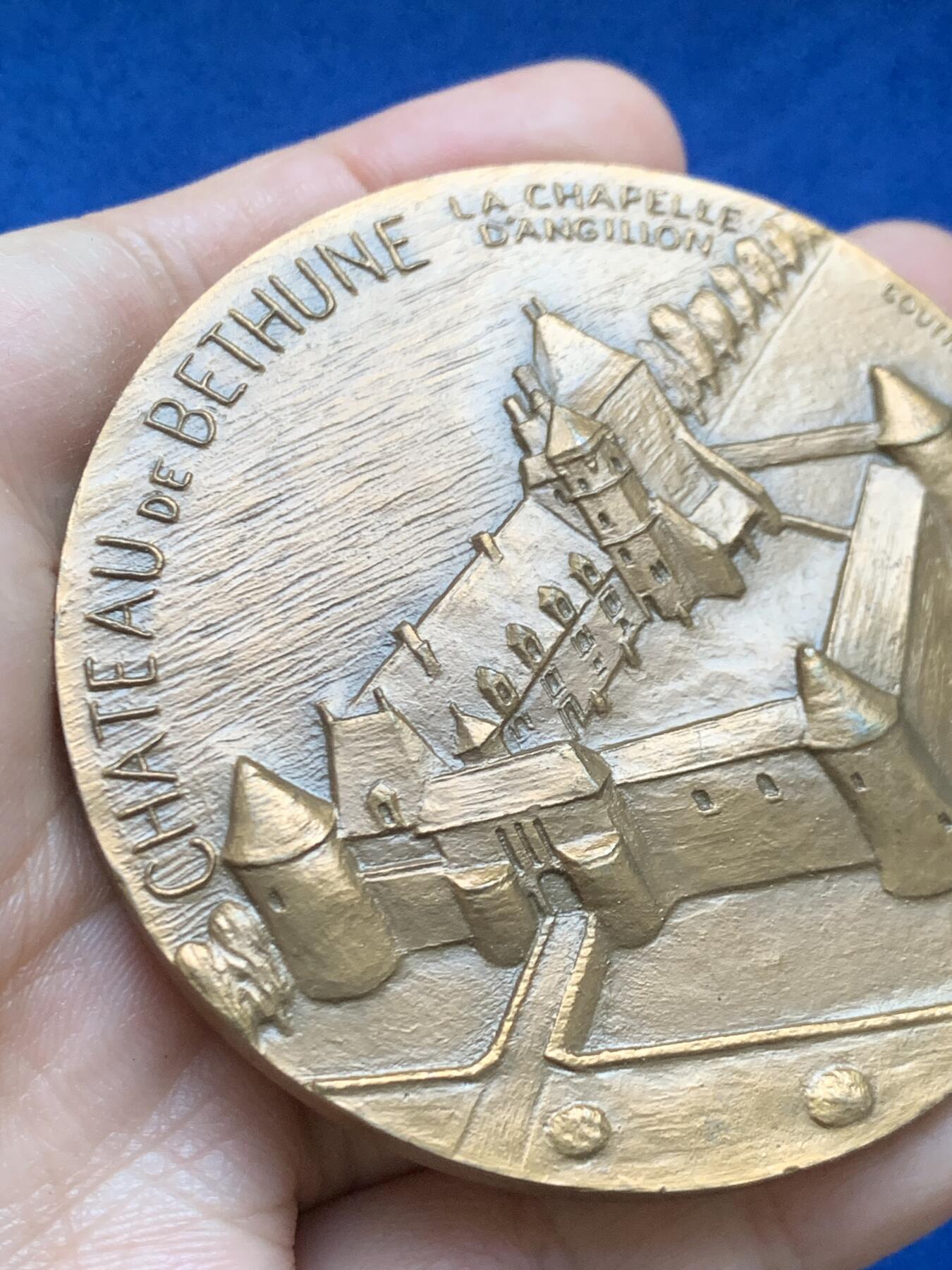 《竞宝斋》第446场 周日，周一，2场连拍 （全场包邮） 法国小教堂村创建人圣雅各布大铜章 直径67.7mm 重量182.7g 1984 丰饶角铜标