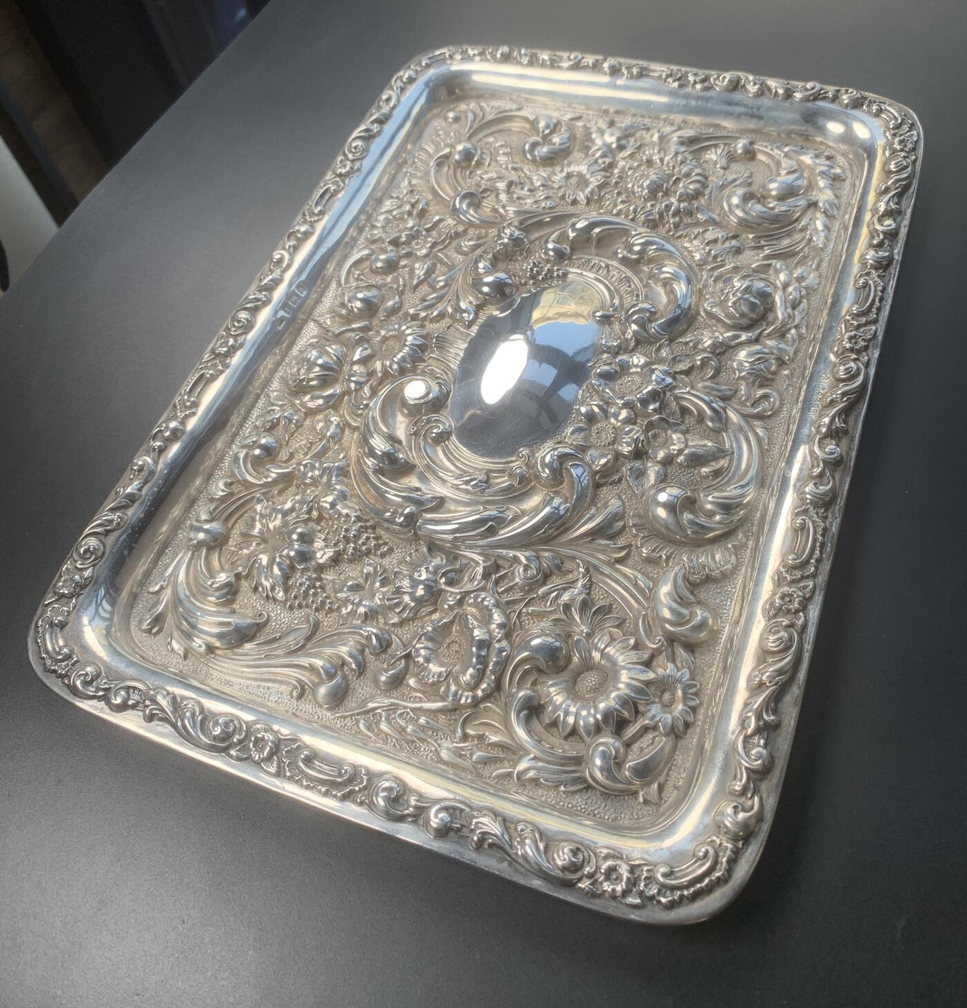 掌中浮雕-藏着的欧洲第045场 1903年英国伯明翰银盘 ，29.50 X 20.50厘米，重334克，有银标（末图银标注解）