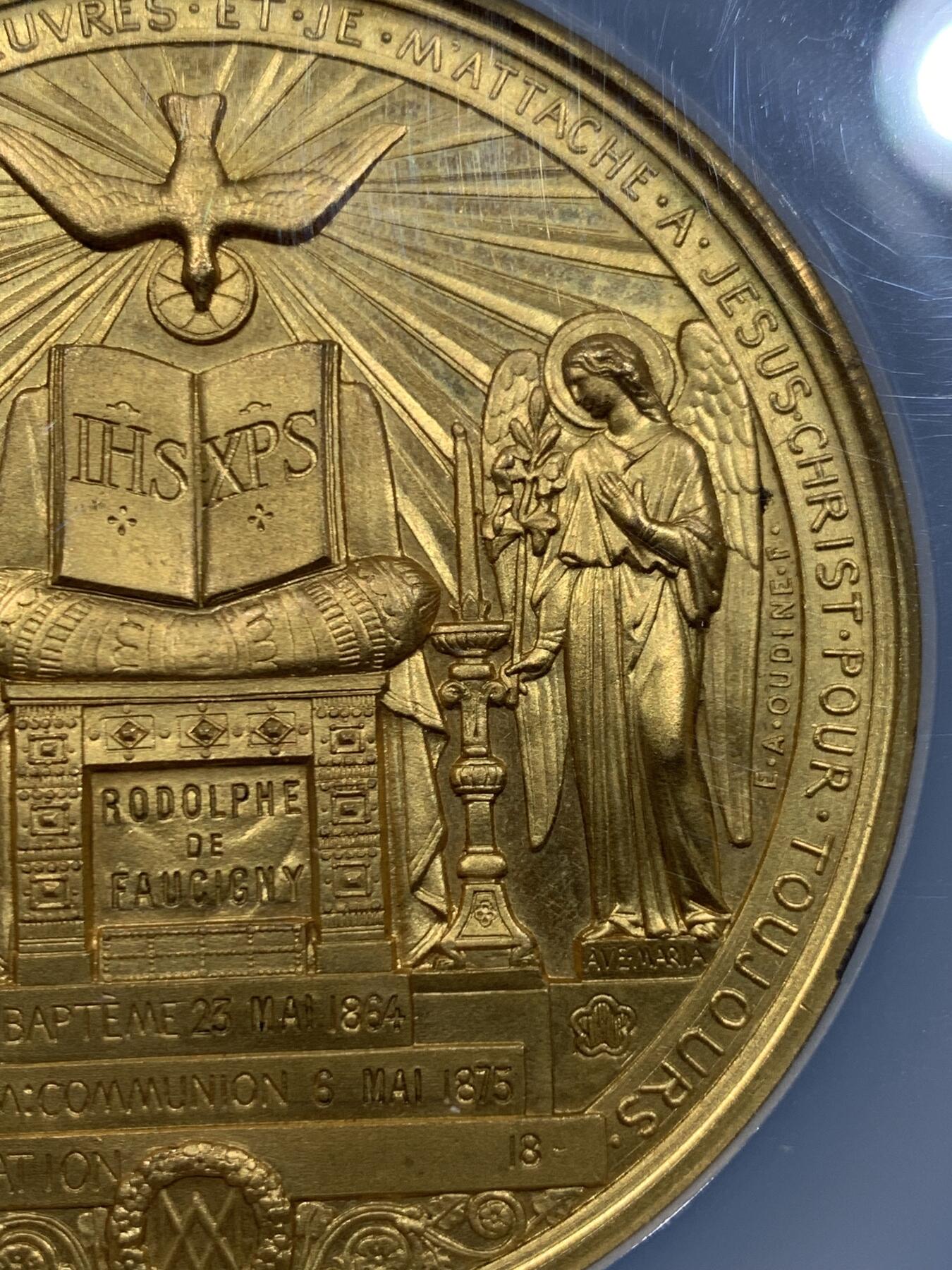 《竞宝斋》第446场 周日，周一，2场连拍 （全场包邮） NGC MS64 高分 法国1875年早期罕见镀金耶稣受洗礼，圣灵降临大铜章，镀金少见，金光闪闪，比起普通常见铜制款更为庄严绚丽，直径：69mm，加大加厚盒。