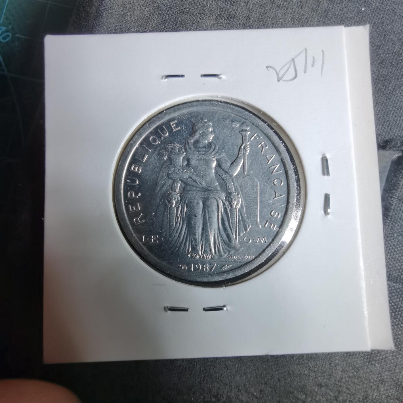 沼泽如烟--第925场 法属波利尼西亚1987年2法郎