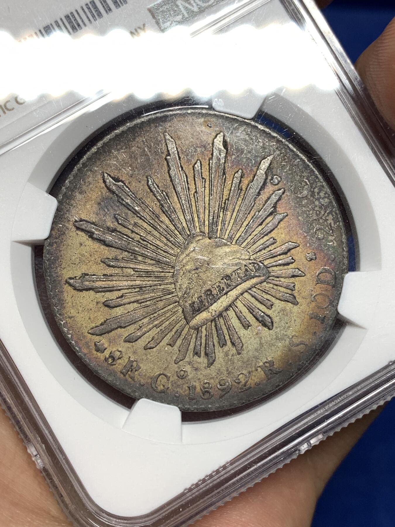 《竞宝斋》第446场 周日，周一，2场连拍 （全场包邮） NGC XF45 墨西哥 1892年 8瑞尔 花边鹰洋银币 老弄堂酱彩包浆 味道很好