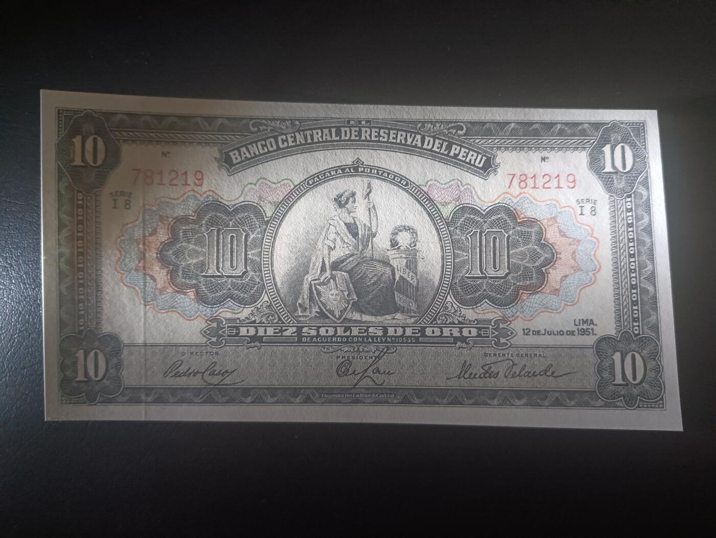 2025十二月第二期，总207期 秘鲁1951年10索尔AUNC，拉美版自由女神和国徽，早期品种