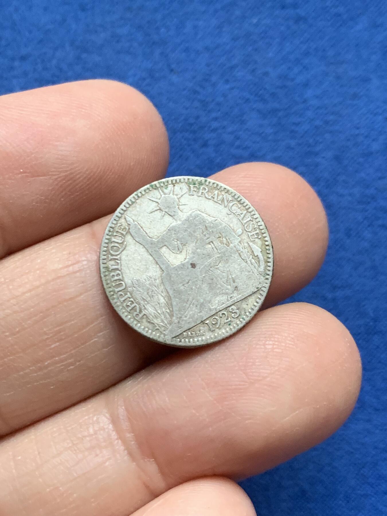 《竞宝斋》第446场 周日，周一，2场连拍 （全场包邮） 两枚一组 法属印支1923年/1937年坐洋10分/20分银币