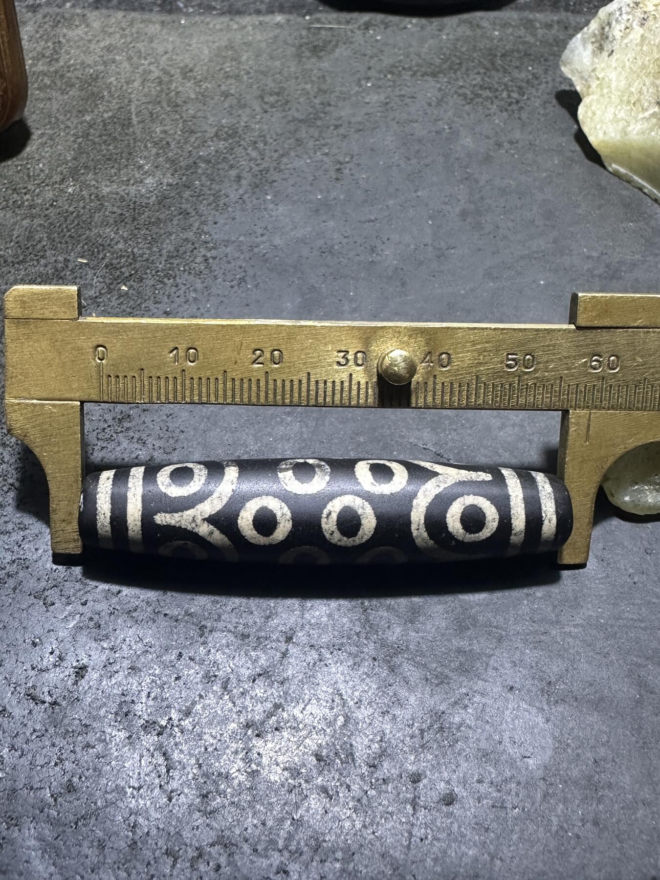 仅此一颗，藏传十八眼随形天珠一颗，