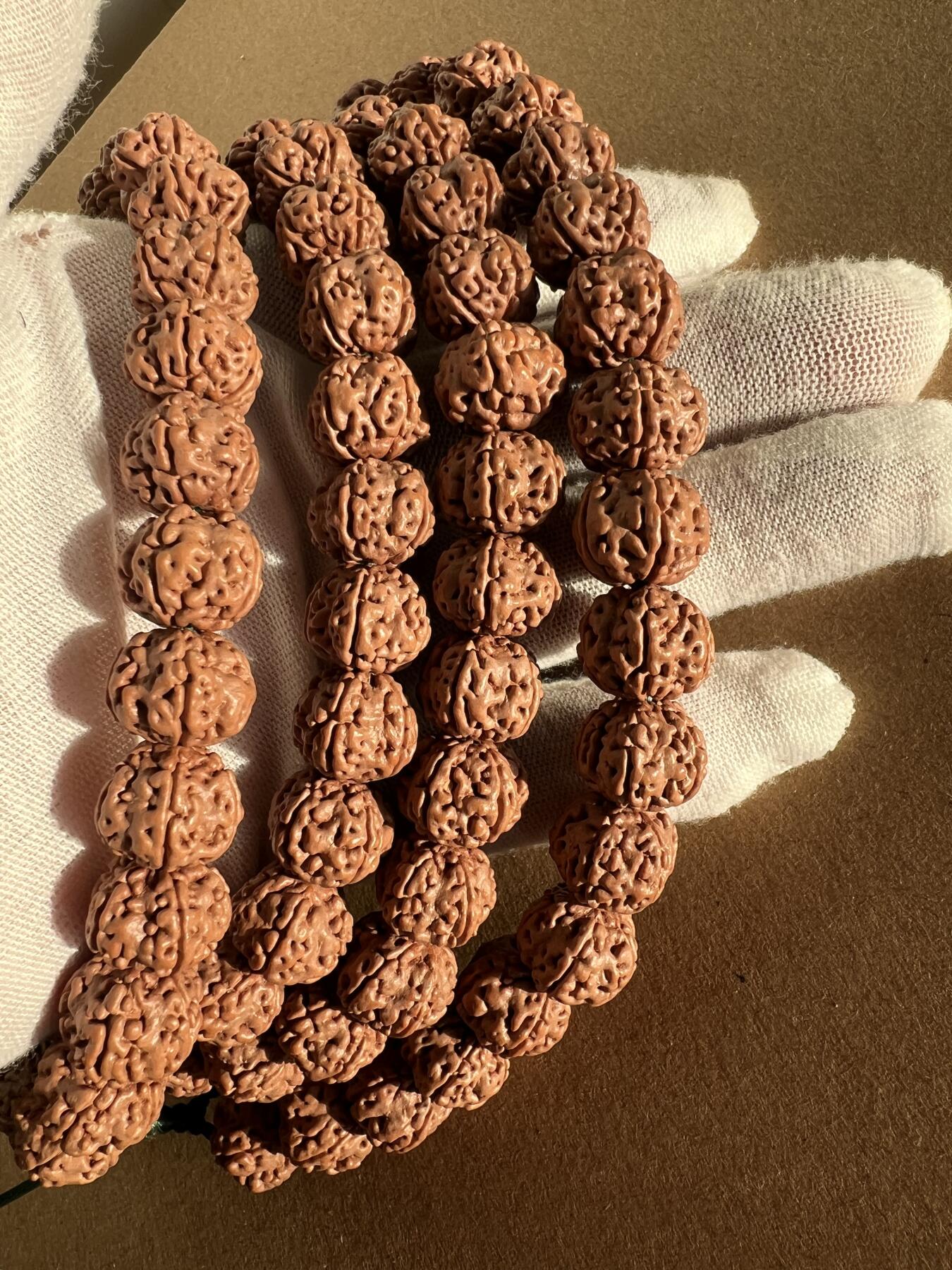 零元拍：凤羽梅花金刚长串斜挎念珠，约13/11MM