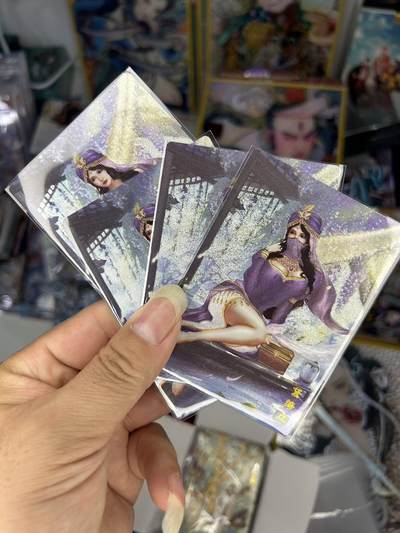 喜灰玩卡首拍第一期免佣金 - 桔梗神凰百剑行黛绮丝三渐变加人体艺术卡共四张