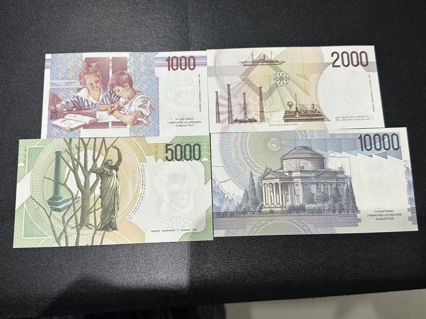 《外钞收藏家》第五百九十二期（精选场）（本平台长期征集拍品、欢迎藏友们联系合作） 意大利上一版本4张一套（1000-1万里拉）	UNC