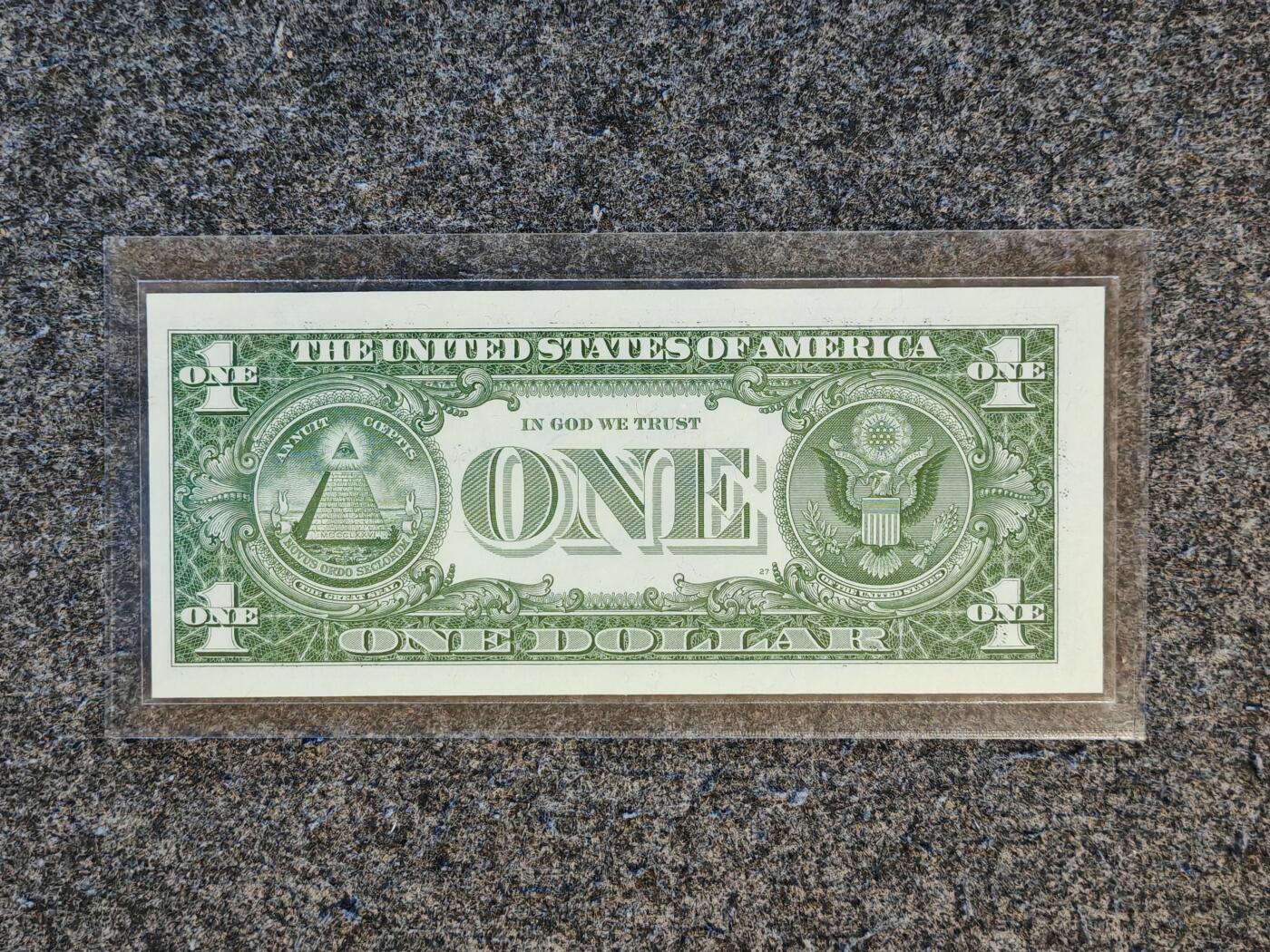 【礼羽收藏】🌏世界钱币拍卖第115期 【A62995987A】美国，1957年1美金无序列A版A冠，蓝色库印