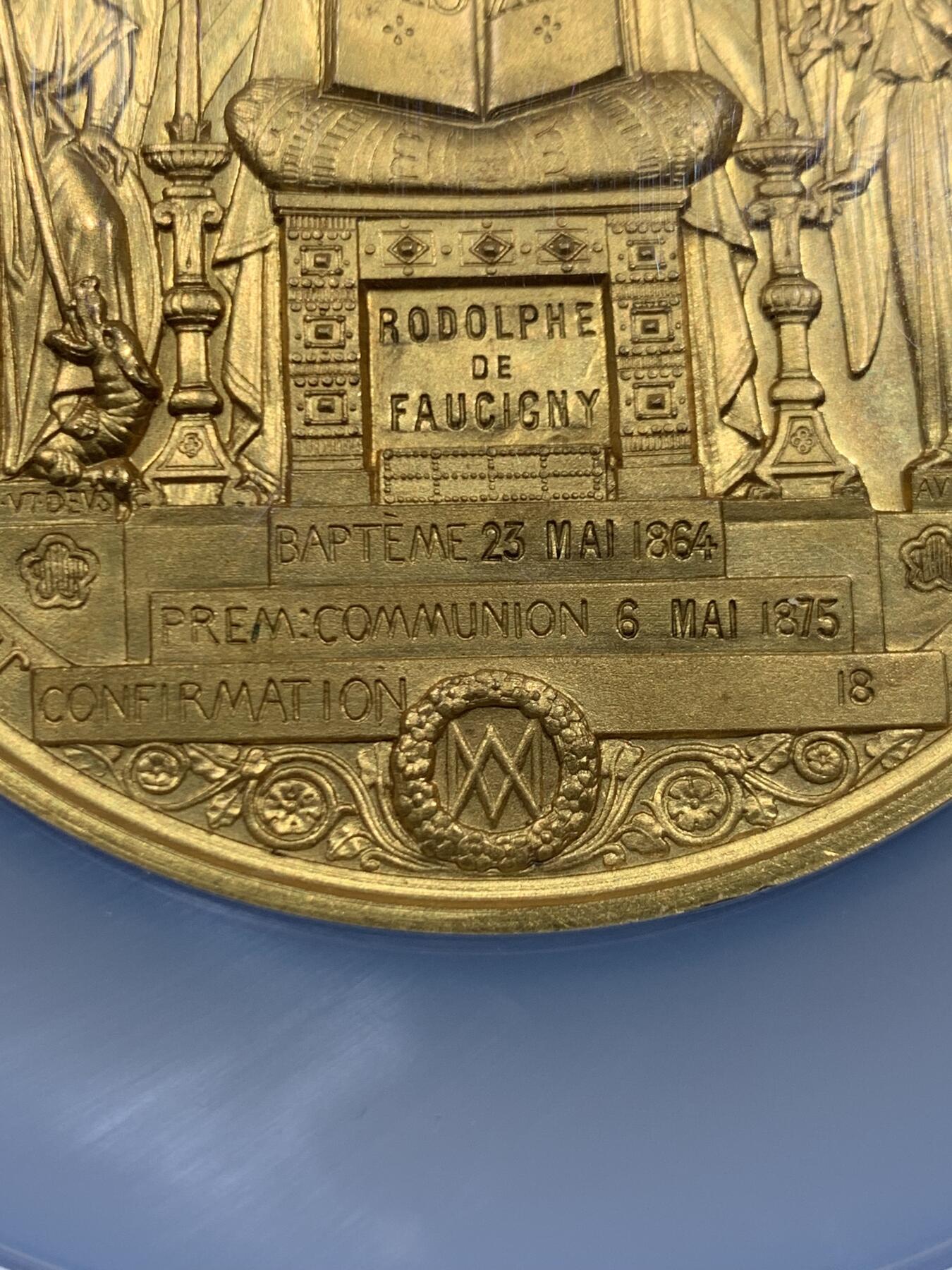 《竞宝斋》第446场 周日，周一，2场连拍 （全场包邮） NGC MS64 高分 法国1875年早期罕见镀金耶稣受洗礼，圣灵降临大铜章，镀金少见，金光闪闪，比起普通常见铜制款更为庄严绚丽，直径：69mm，加大加厚盒。