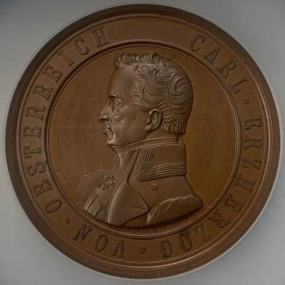 掌中浮雕-藏着的欧洲第045场 - NGC MS64 : 1860年奥匈帝国卡尔大公纪念碑揭幕铜章，64mm