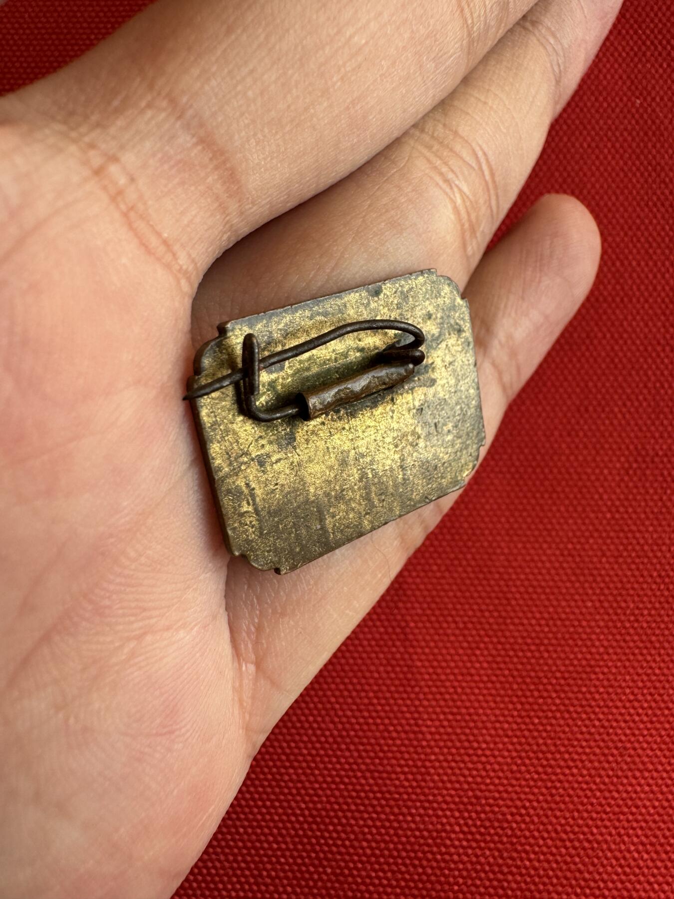 五哥徽章群   9号周二晚上八点4群联拍 铜章