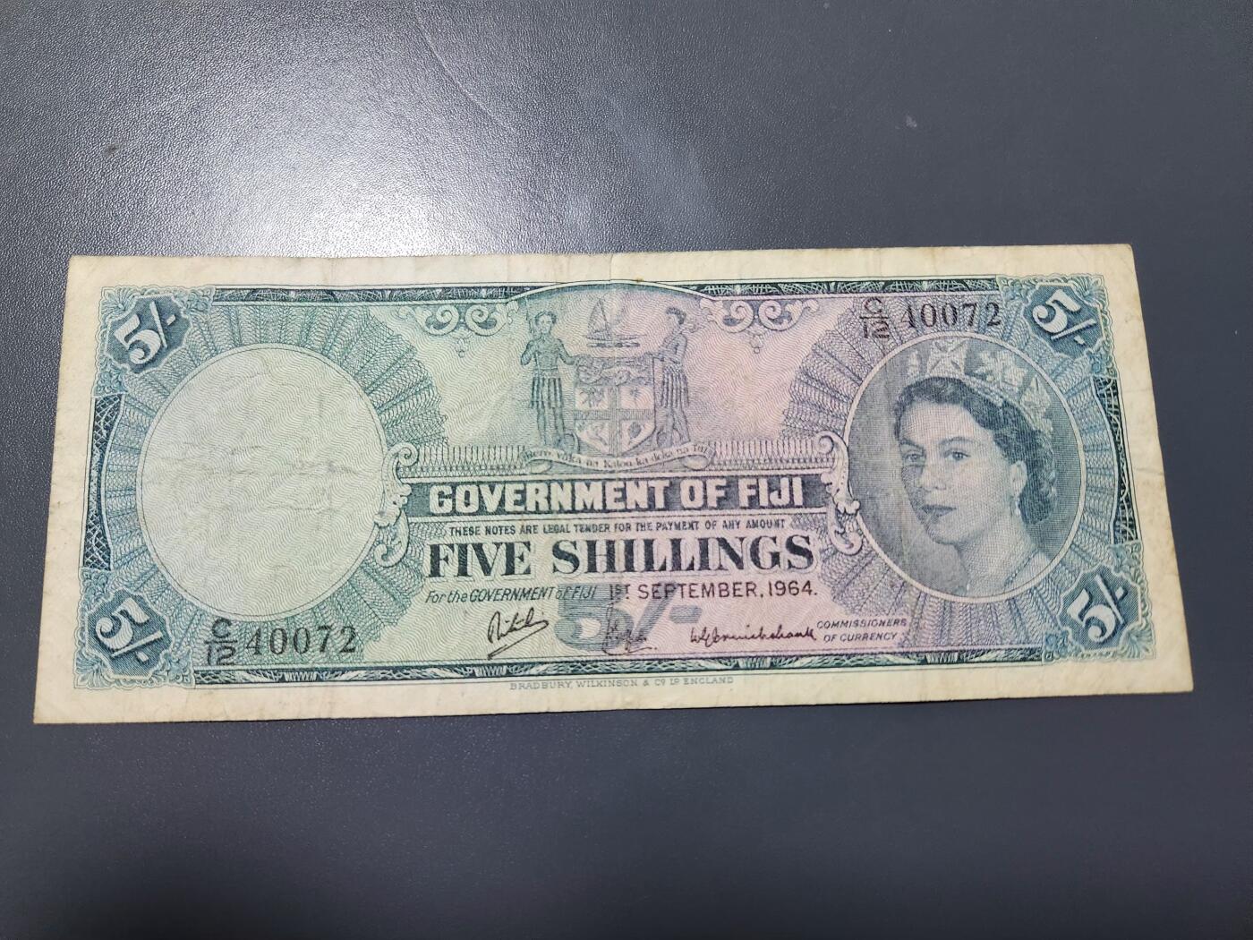 12月10号晚上8点 外国纸币自动截拍第71场 女王纸币 斐济5元