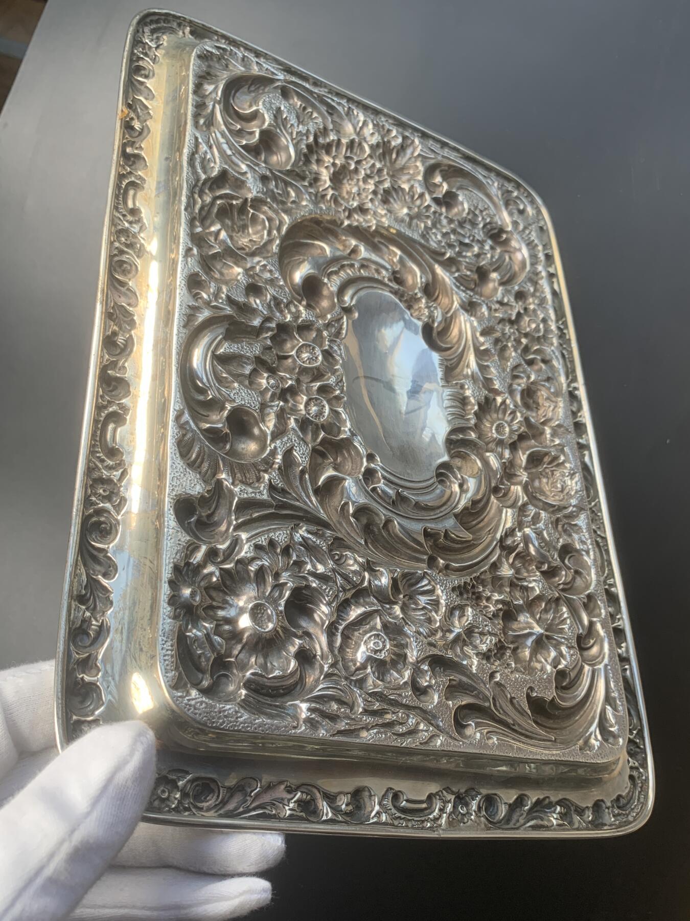 掌中浮雕-藏着的欧洲第045场 1903年英国伯明翰银盘 ，29.50 X 20.50厘米，重334克，有银标（末图银标注解）