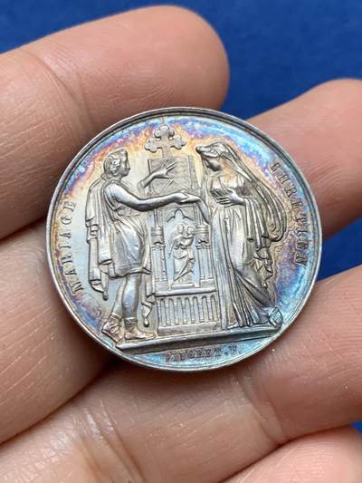 《竞宝斋》第446场 周日，周一，2场连拍 （全场包邮） - 法国银质婚章 蜜蜂银标边铭 12.35克 30mm 背面无刻字