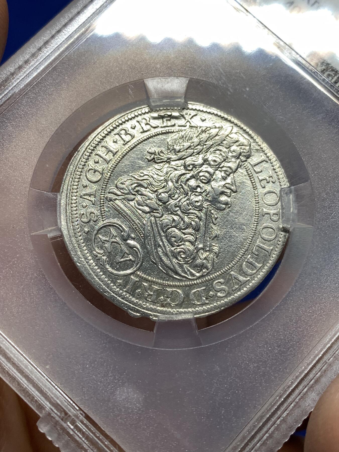 《竞宝斋》第446场 周日，周一，2场连拍 （全场包邮） TQG AUD 神圣罗马帝国 波希米亚王国 利奥波德一世 1694年 15克鲁泽打制银币 全深打 收藏一步到位 神罗币经典稀缺品种