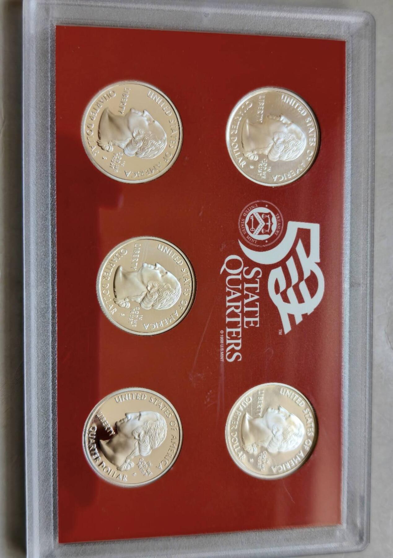 2005年美国州币25美分银币套装 加州，西弗吉尼亚，明尼苏达，俄勒冈，堪萨斯 基本全新，轻微氧化痕迹