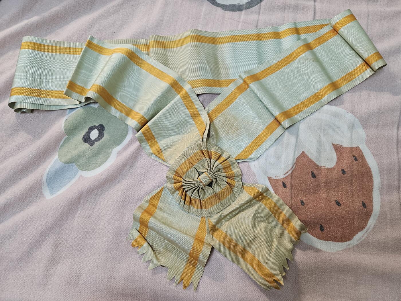 各国勋章奖章拍卖第45期 日本勋一等瑞宝章大绶带，早期版本