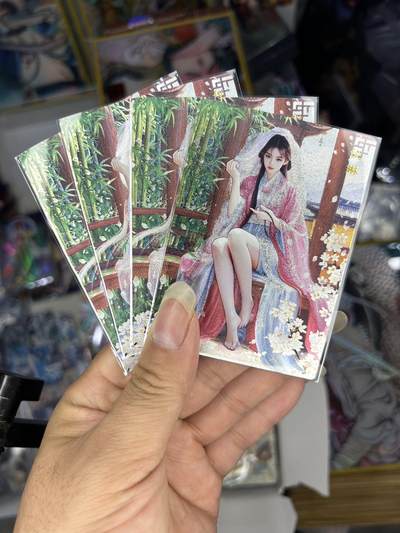 喜灰玩卡首拍第一期免佣金 - 桔梗神凰百剑行仪琳三渐变加人体艺术卡共四张