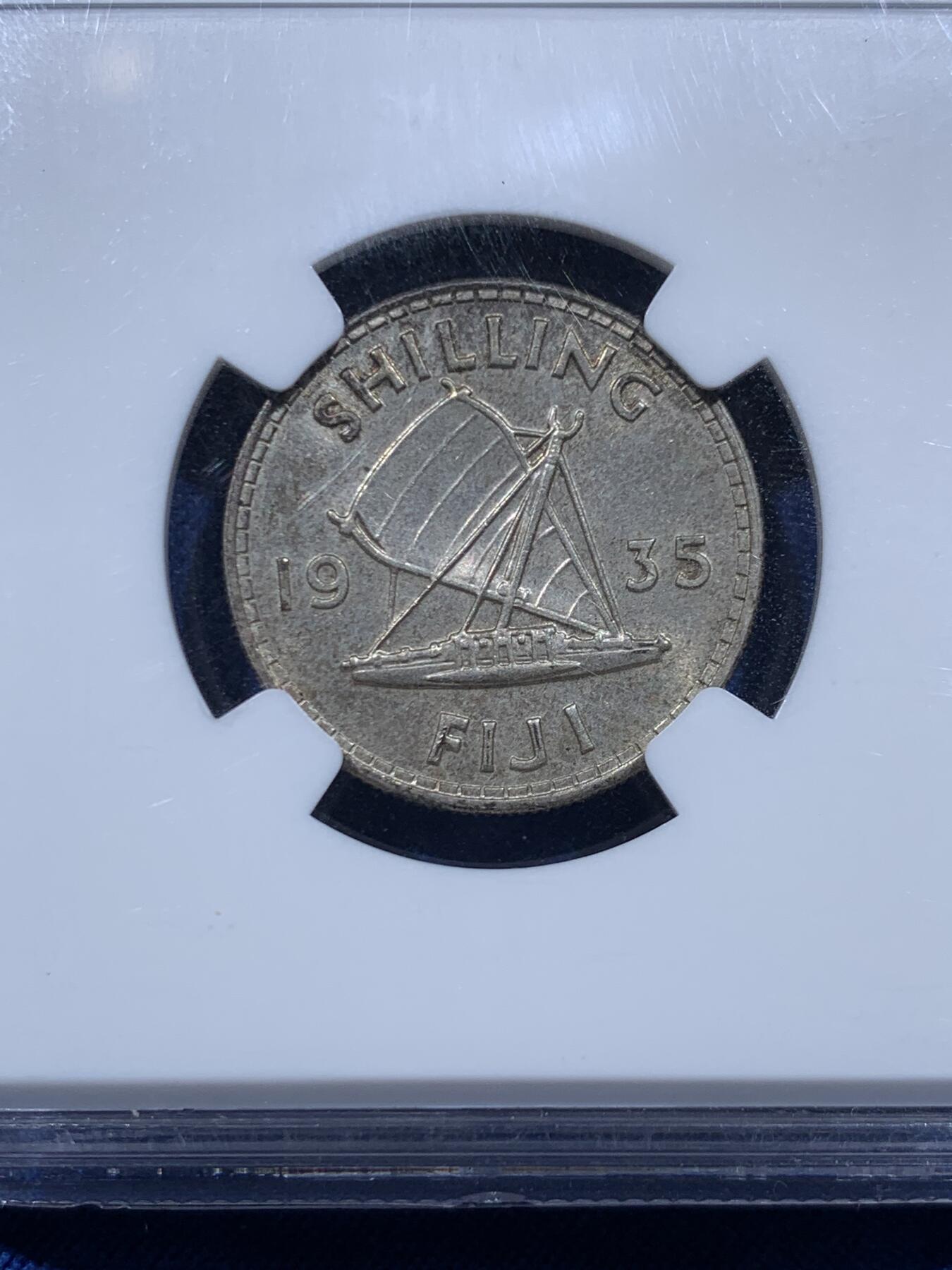 《竞宝斋》第446场 周日，周一，2场连拍 （全场包邮） NGC MS64 英属斐济 1935年 1先令银币，难得的英属小精品，老评级盒子