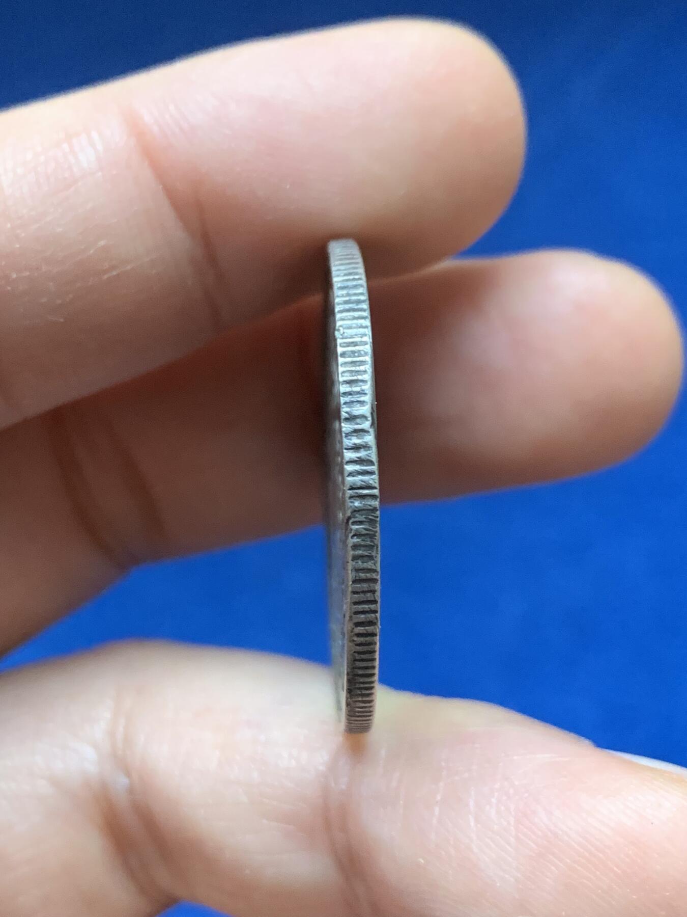 《竞宝斋》第446场 周日，周一，2场连拍 （全场包邮） 缅甸孔雀1KYAT银币 细节见图