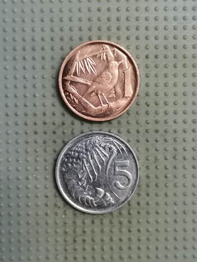 2025年第135场各国散币拍卖（总第135场） - 开曼群岛2枚