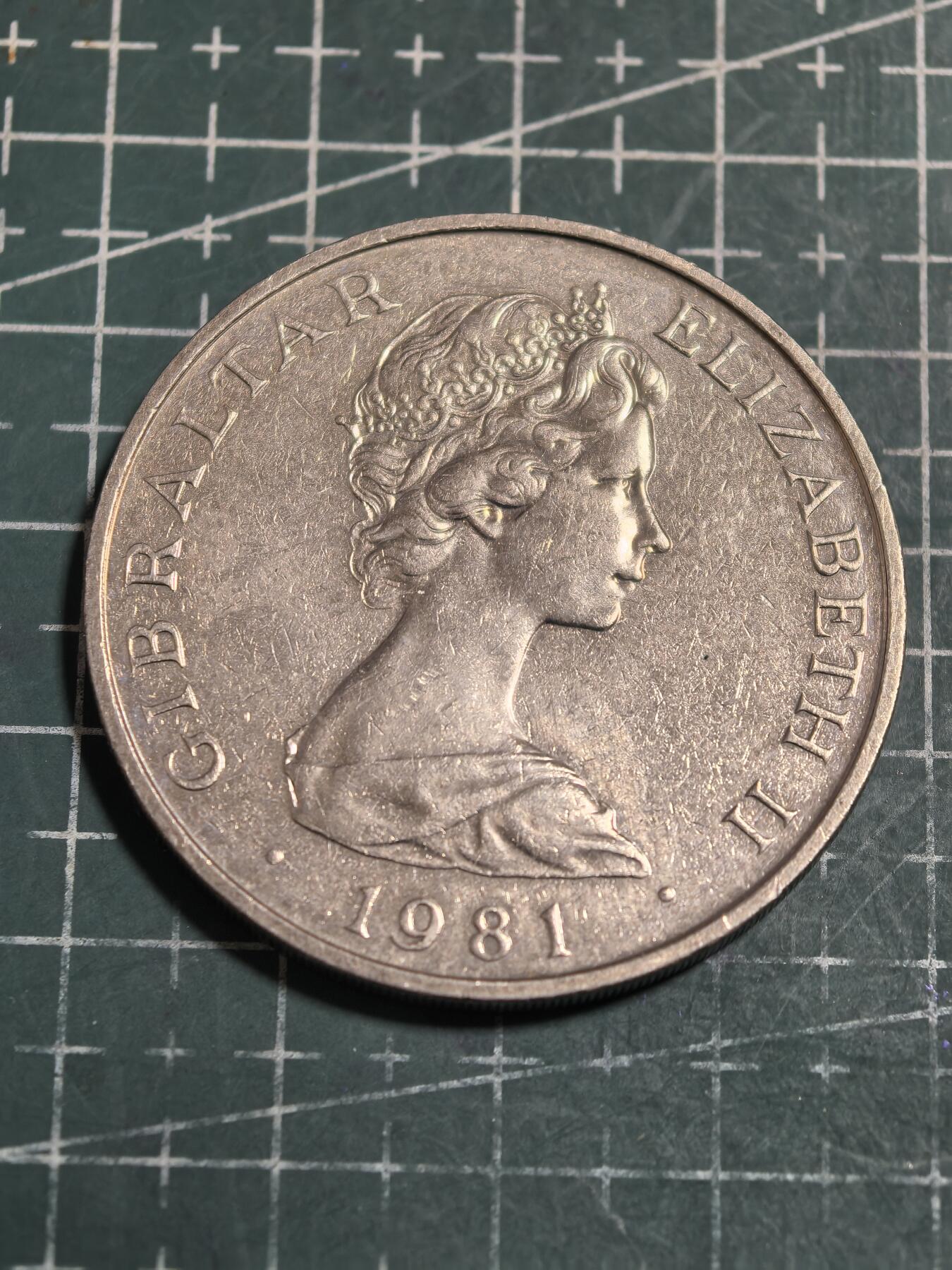 轻松集币无压力 直布罗陀查尔斯戴安娜克朗型纪念币