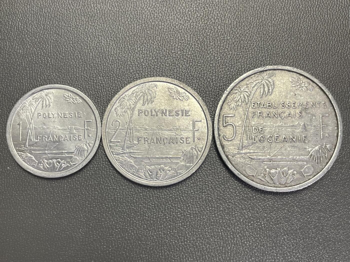 回流1208 法属波利尼西亚1、2、5法郎3枚