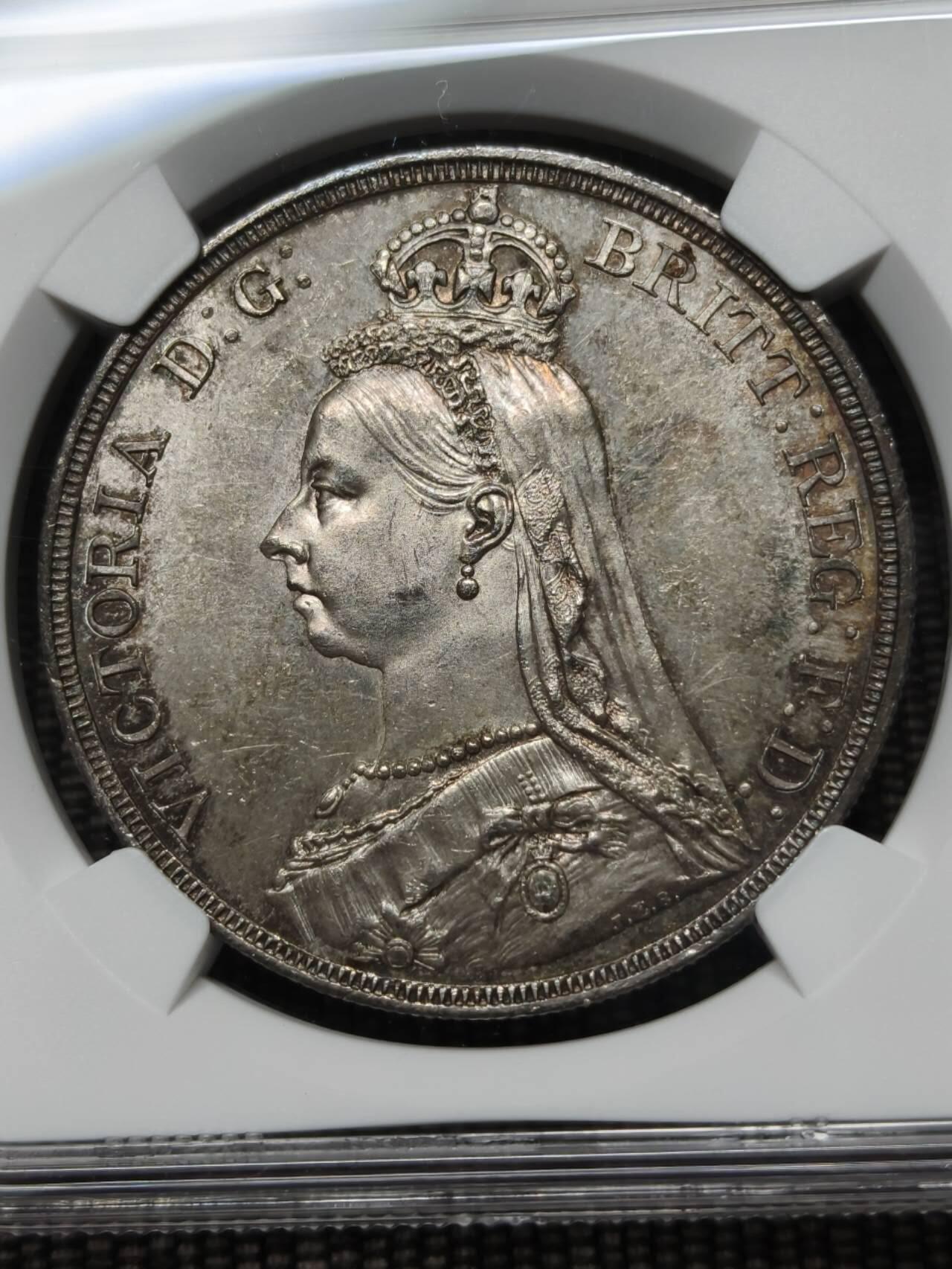 深打五彩NGC评级MS62 1887年英国维多利亚高冠克朗马剑银币