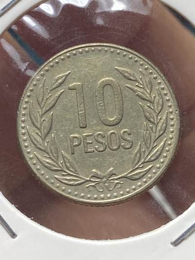 2025年第一百三十四场(总第一百六十场）外国好品纸夹散币场(免佣金) - 哥伦比亚🇨🇴1990年10比索(72边珠版)