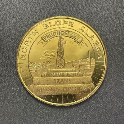 回流1208 - 阿拉斯加输油管道纪念章 阿拉斯加输油管道全长约1287公里，1974年开工、1977年建成，是20世纪美国最重要的能源基础设施项目之一，解决了阿拉斯加北极油田的原油运输问题。