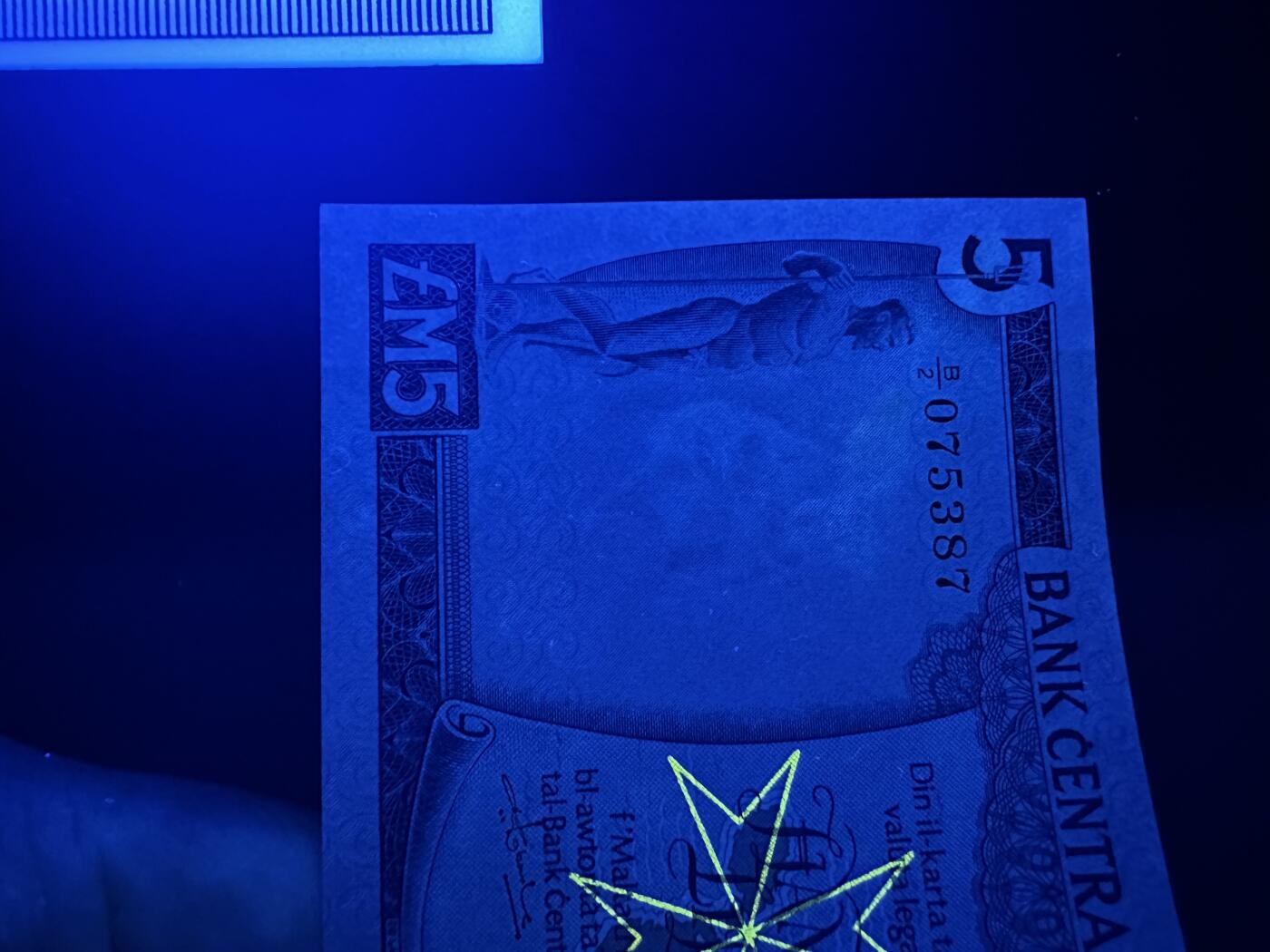 《外钞收藏家》第五百九十二期（精选场）（本平台长期征集拍品、欢迎藏友们联系合作）