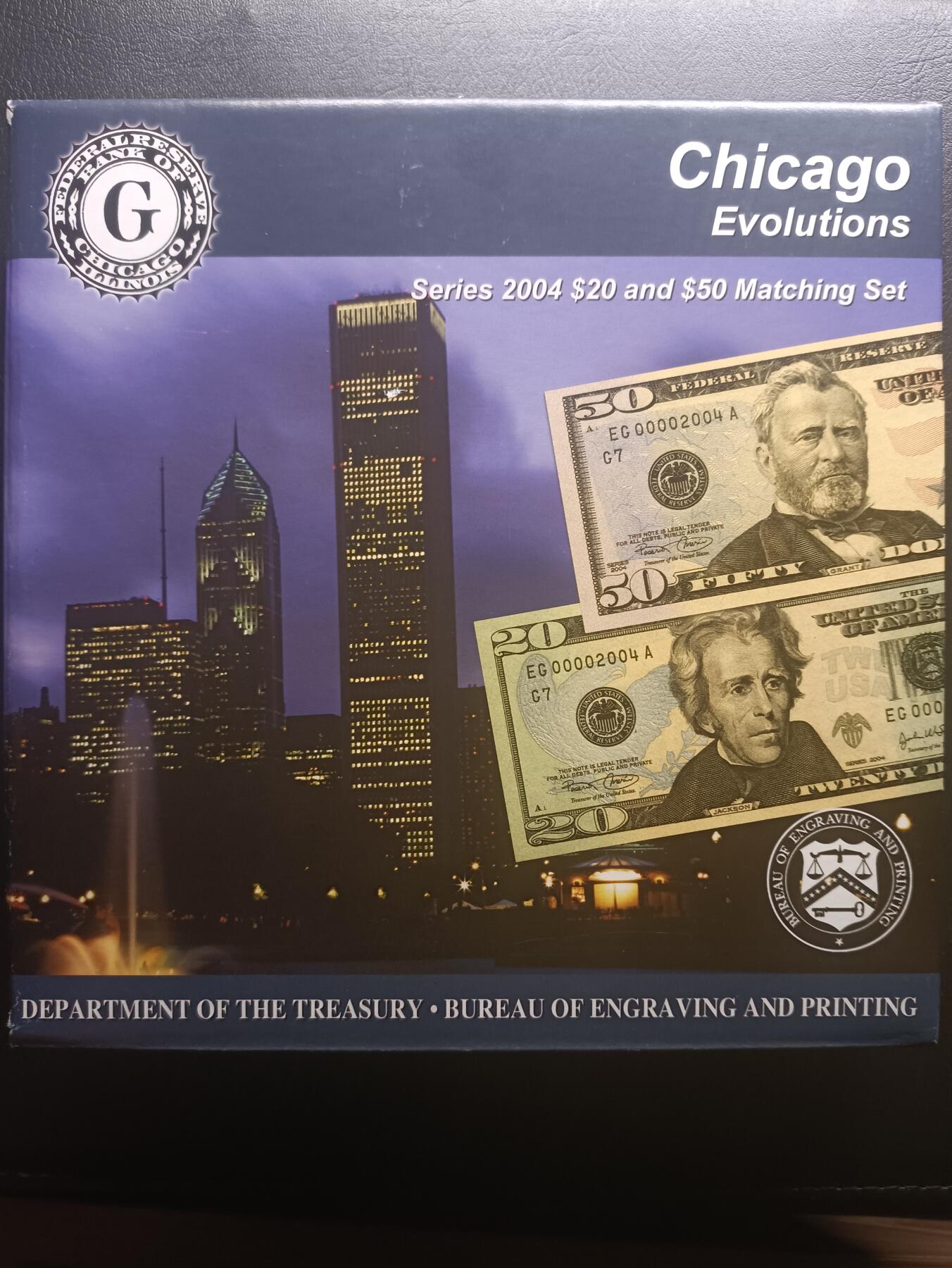 2025十二月第二期，总207期 美国芝加哥造币厂2004年20+50元首发全同号2370纪念册，稀有