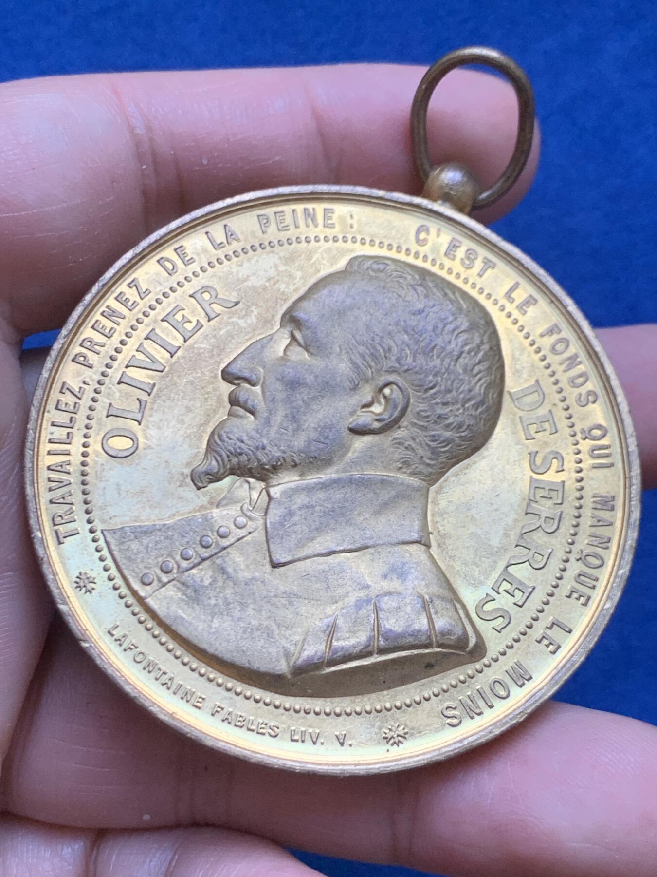 《竞宝斋》第446场 周日，周一，2场连拍 （全场包邮） 法国名人镀金铜章 86.4克 55.5mm