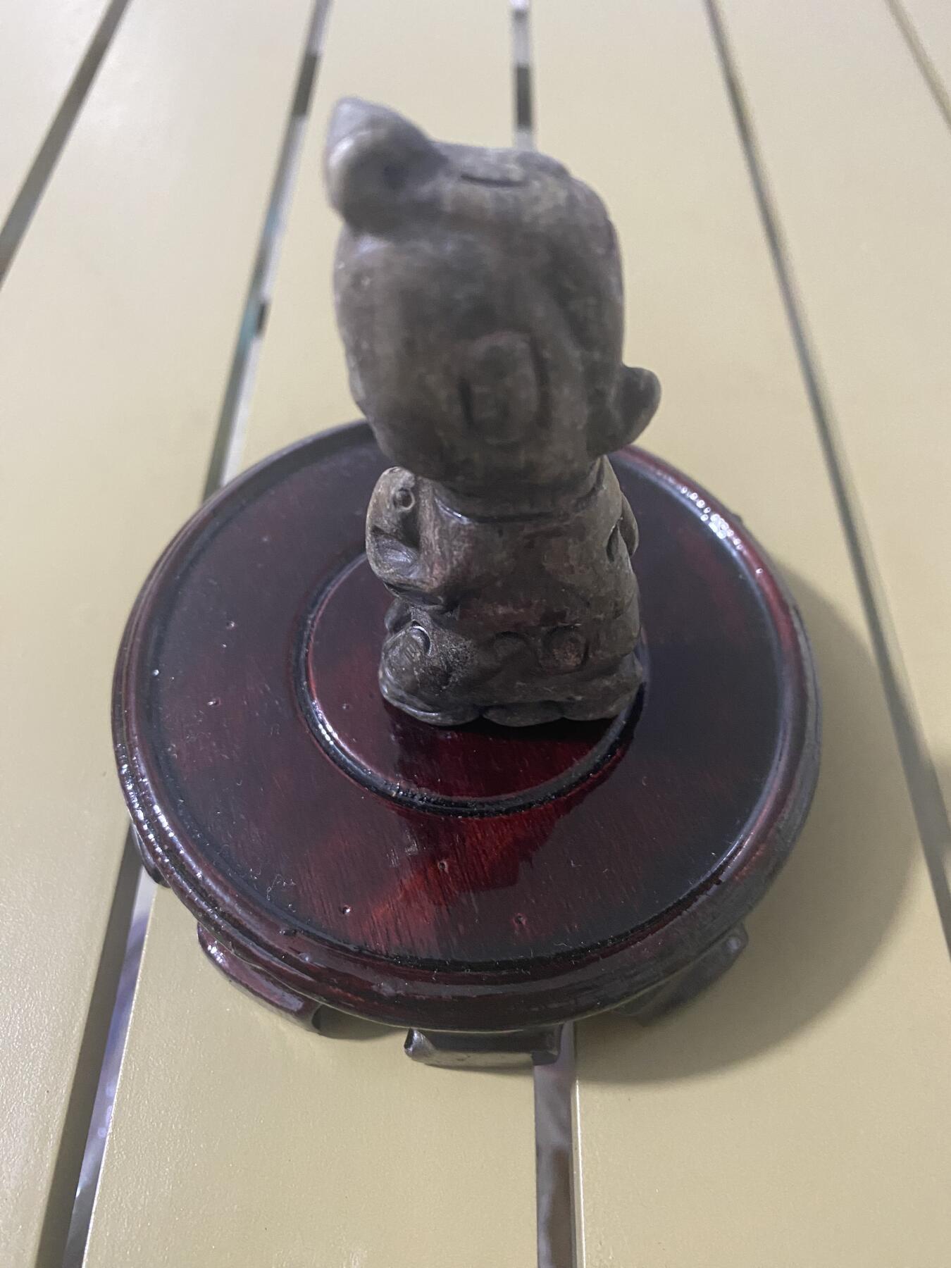 江南站杂件场 老玉石手把件