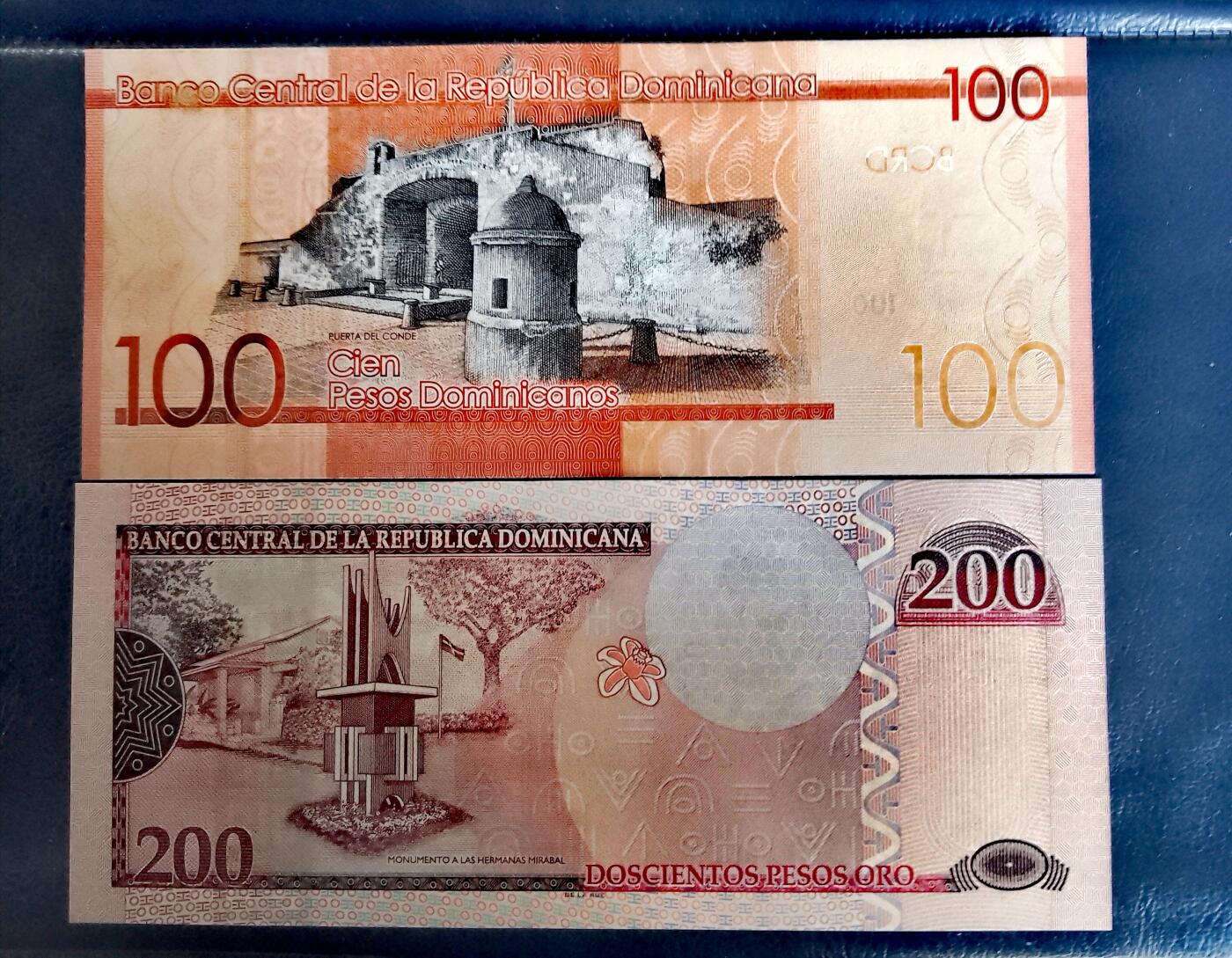 全新多米尼加共和国2014年100比索、2007年200比索靓品纸币2枚一对