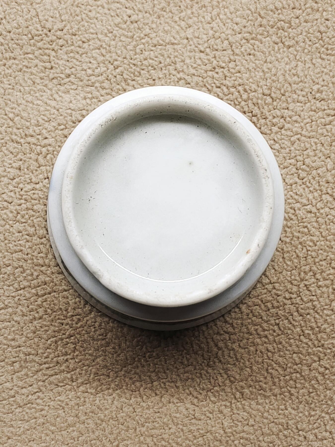 明治时期日本明治老肥前菊花纹金彩青花赤绘茶杯 茶碗  一口杯 压手杯 茶道具