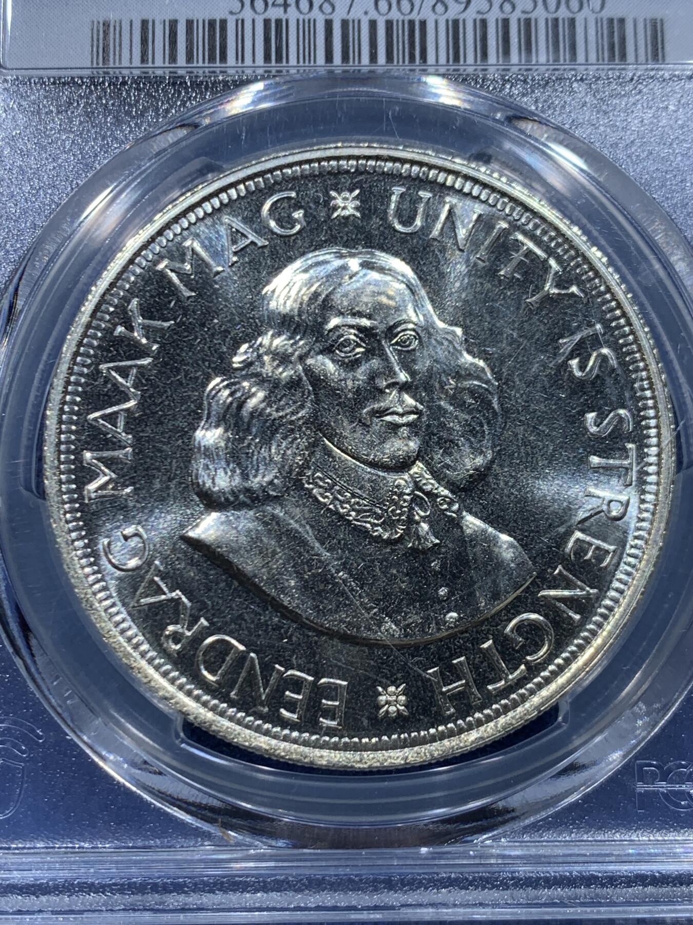 《竞宝斋》第446场 周日，周一，2场连拍 （全场包邮） PCGS PL66 南非1964年吕贝克跳羚羊50分银币，PL类精制，币面清爽干净又舒适，状态一流。