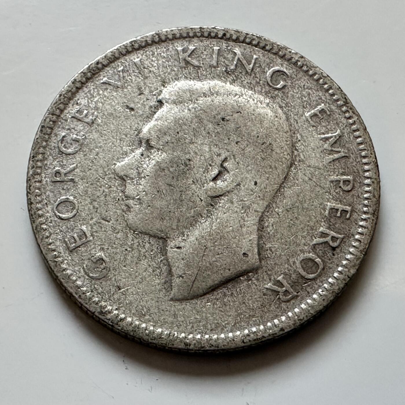 🌹外币初藏🌹🐯2025年第139场  每周二四六晚8️⃣点 接代拍 新西兰1937年一先令银币