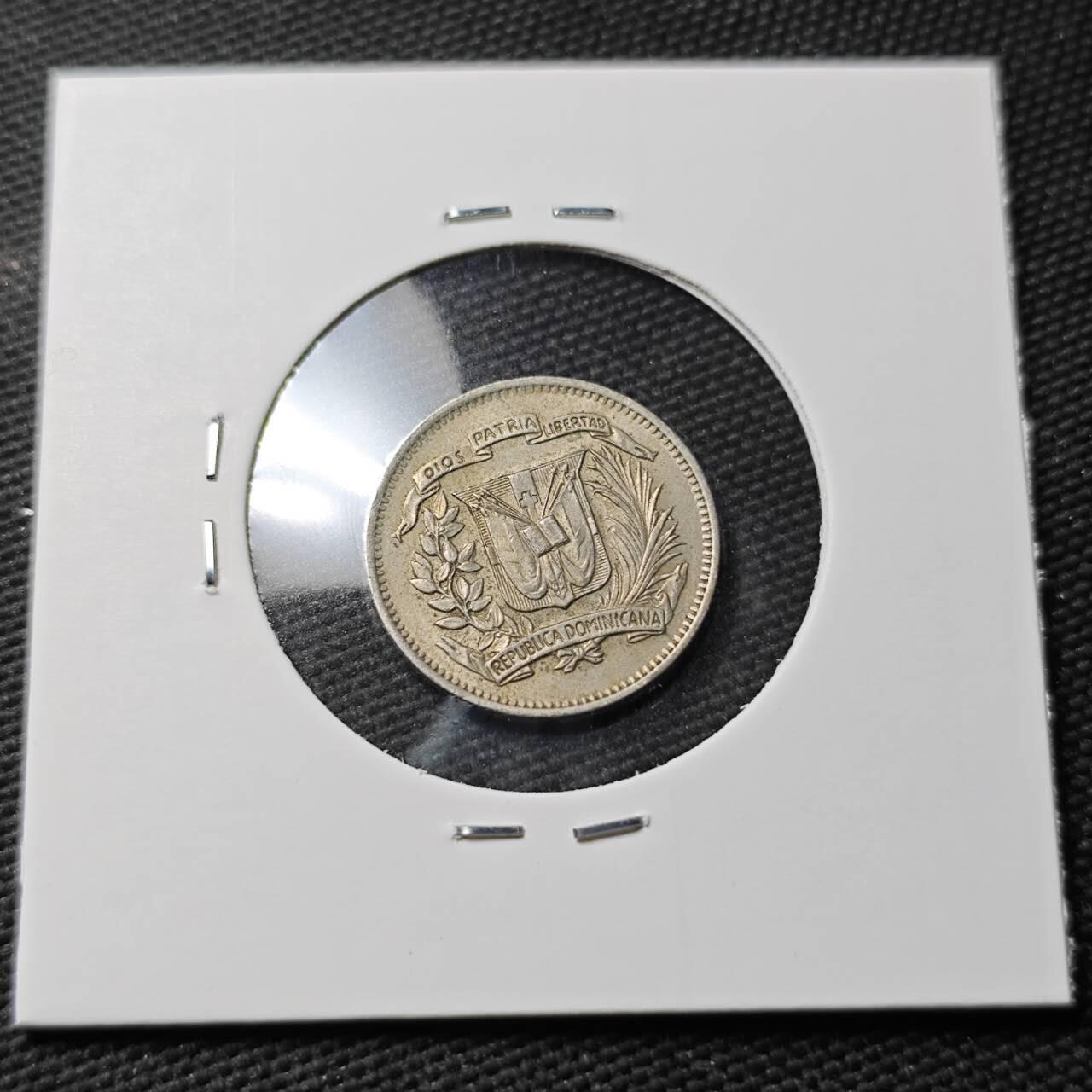 KK钱币收藏小铺 第377期  2月预留时间 周末发货  1967多米尼加10分